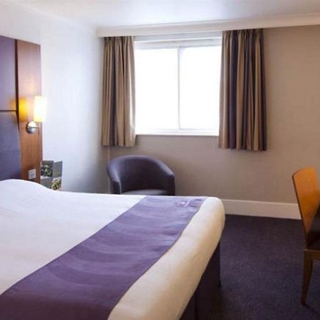 Premier Inn Эдинбург Экстерьер фото