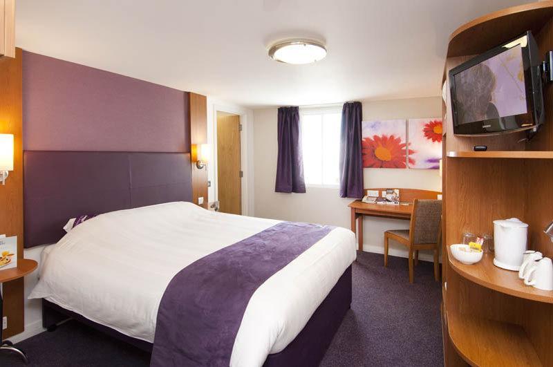 Premier Inn Эдинбург Экстерьер фото